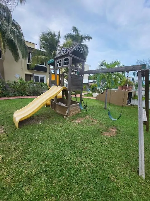 3 Rooms House At Side Of The Lagoon Cancún 0*,  México